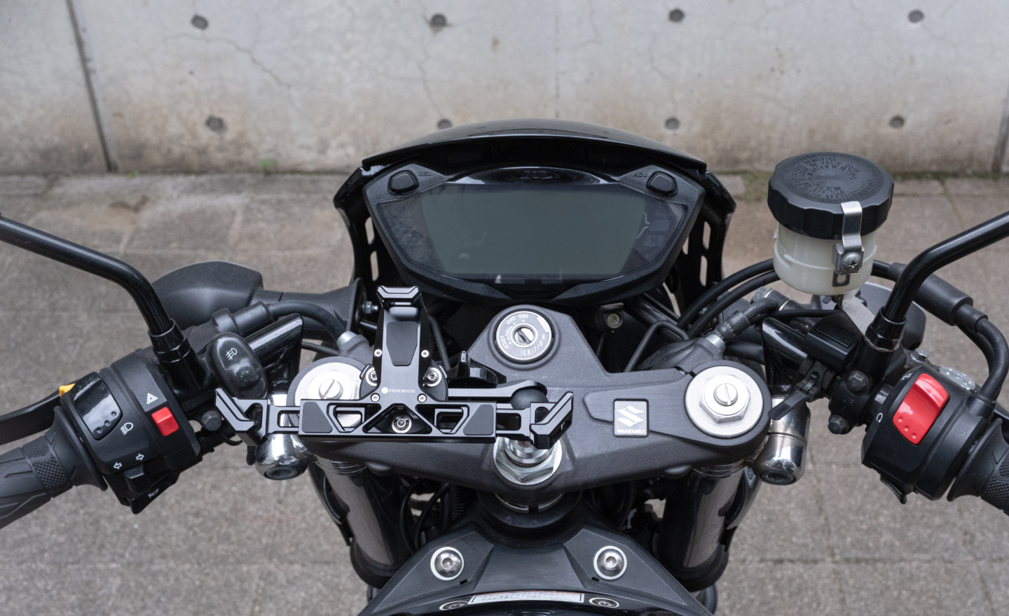 SUZUKI SV650X