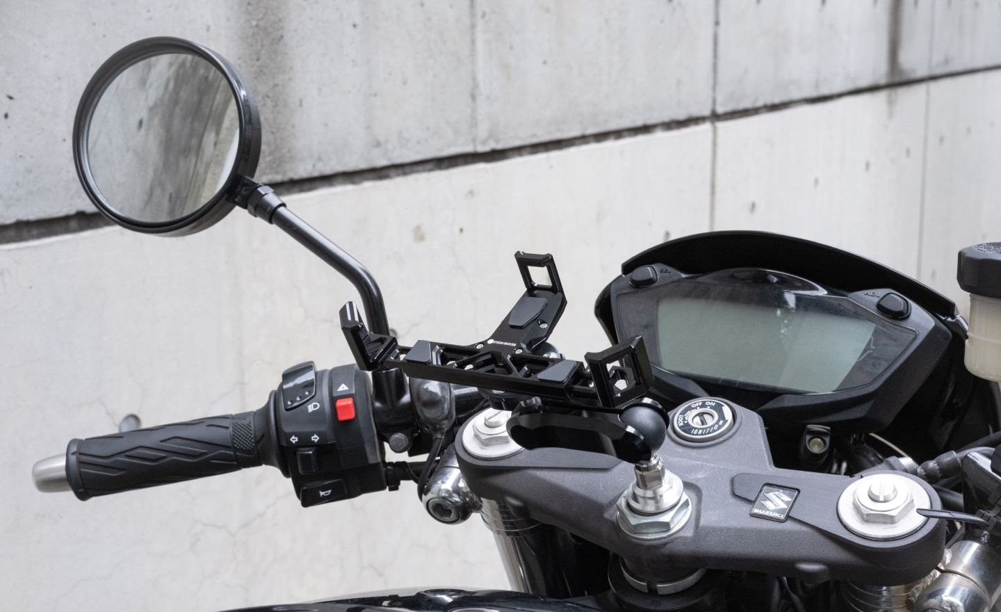 SUZUKI SV650X