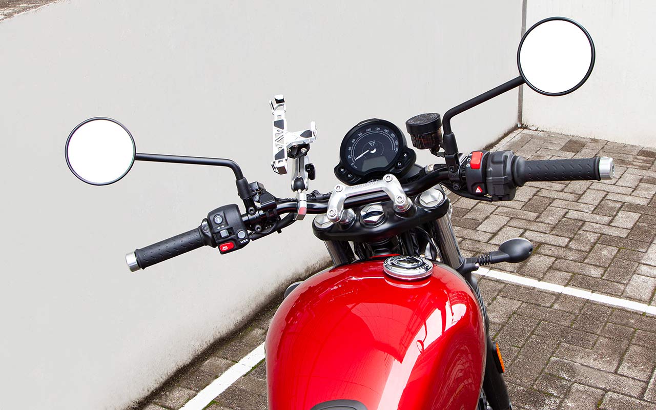 TRIUMPH SPEED TWIN 900