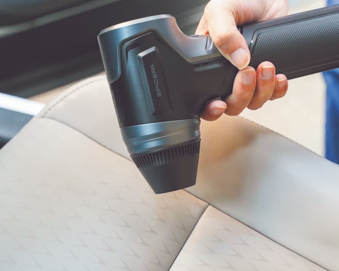 クルマ：シートの隙間